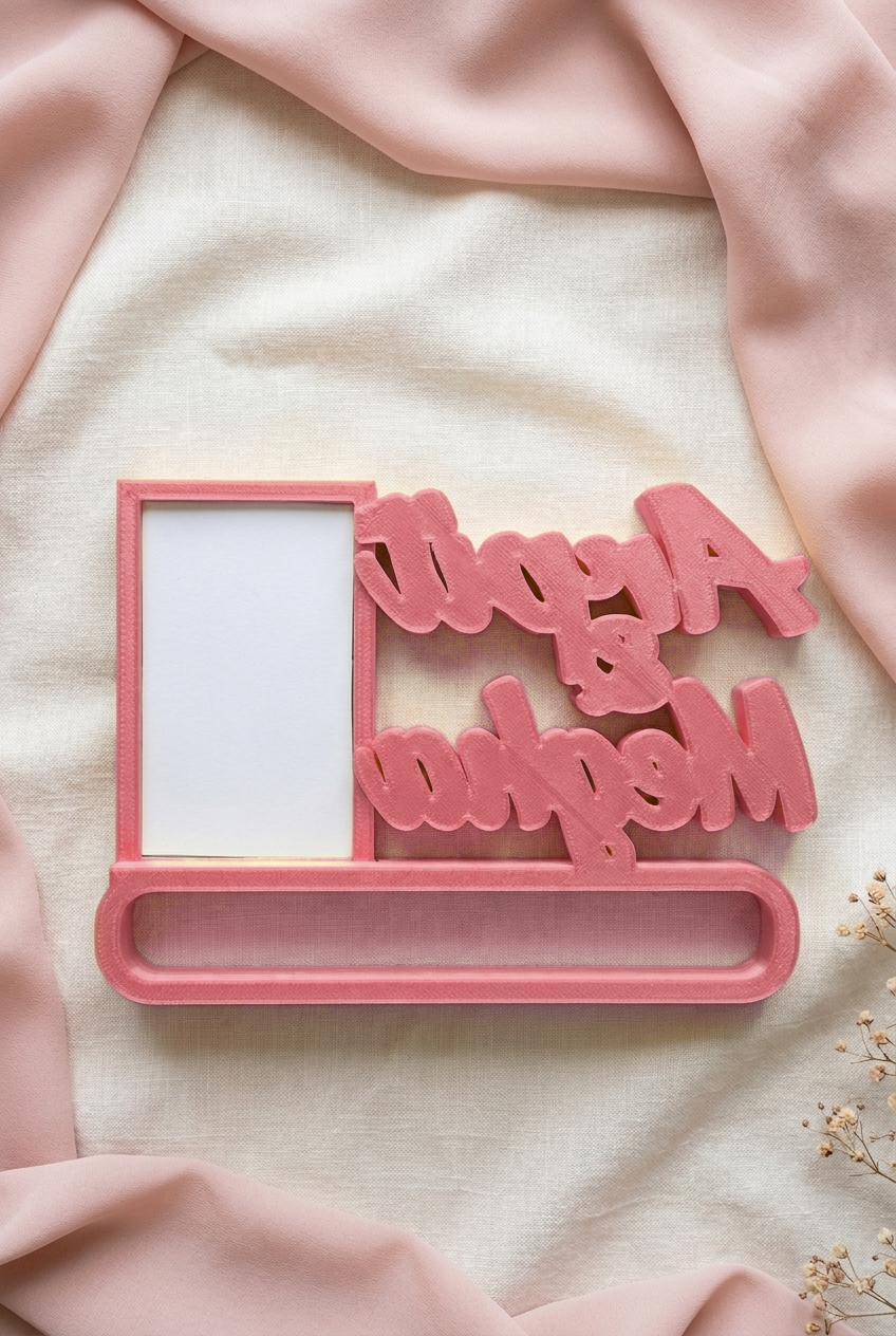 EverUs — Personalized Couple Name Photo Frame