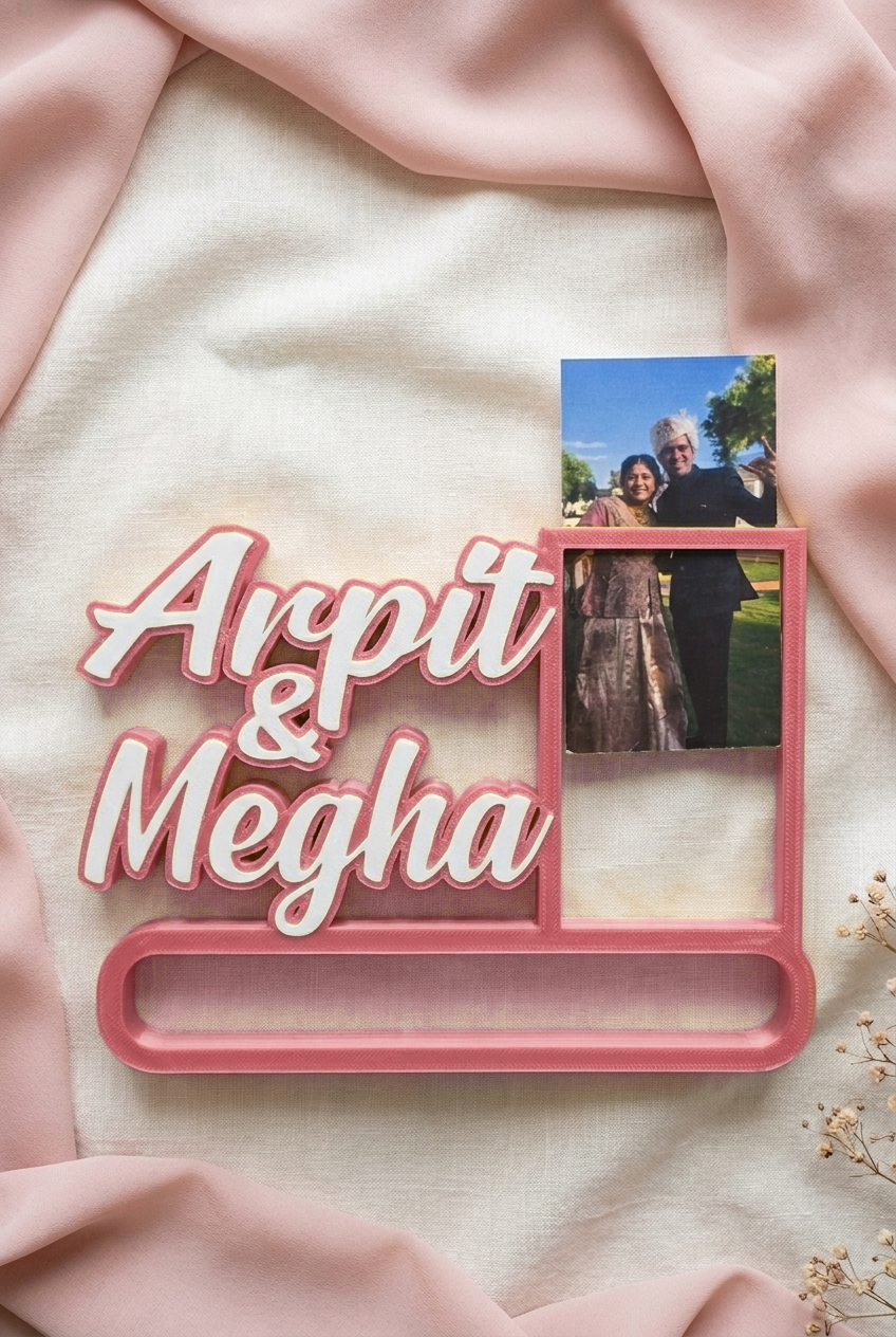 EverUs — Personalized Couple Name Photo Frame