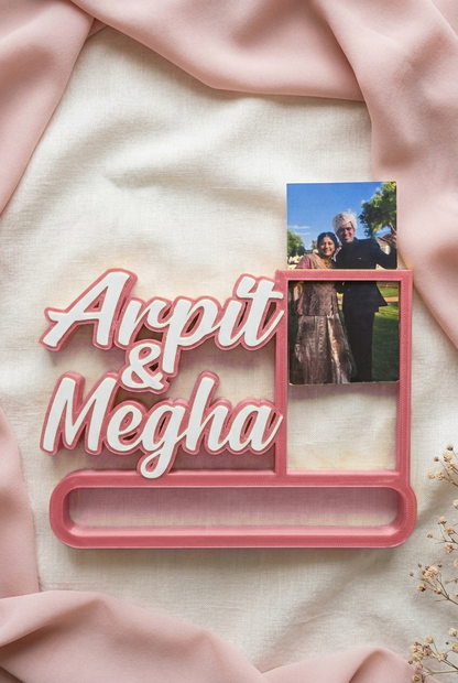 EverUs — Personalized Couple Name Photo Frame