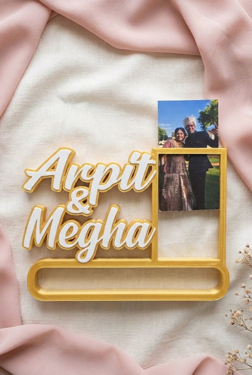 EverUs — Personalized Couple Name Photo Frame
