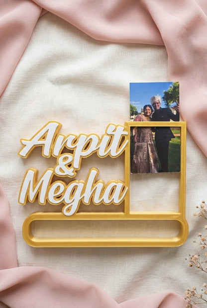 EverUs — Personalized Couple Name Photo Frame
