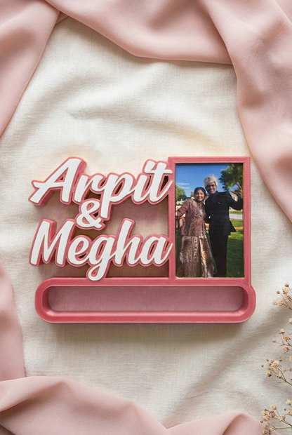 EverUs — Personalized Couple Name Photo Frame